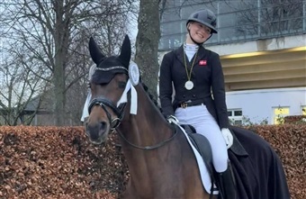 Laura Qvist med tre personlige rekorder