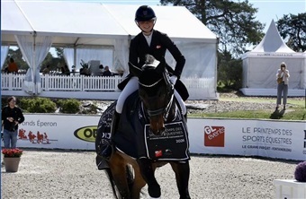 Fontainebleau endte i hattrick og seks sejre