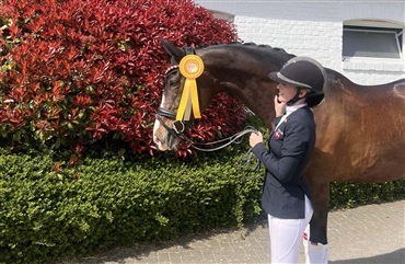Karla og Daisy i topform: Dansk dobbeltsejr i Aachen