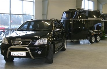 Camp-let koncernen deles op i to