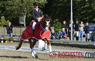 Hattrick til Victoria E. Vallentin