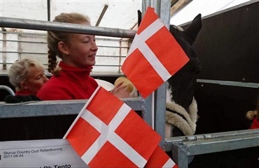 Danmark avancerede til forel&oslash;big guld