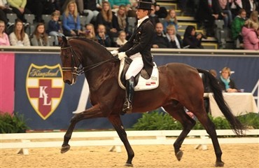 Edward Gal uovervindelig i Drachten