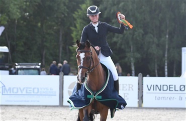 Camilla Ernst vandt Mini Grand Prix p&aring; B&aelig;kgaarden (video)