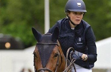 Tina hjem fra Dubai for at ride i Odense