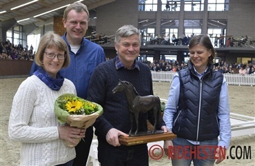 &Aring;rets Blue Hors Avler 2018