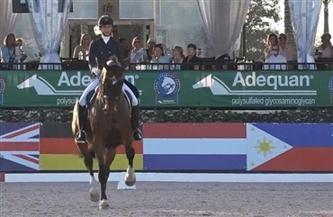 Laura Graves sl&aring;r rekorder