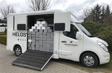 Hingstes&aelig;d p&aring; landevejen