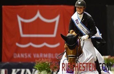 Cathrine og Cassidy til hingstek&aring;ringen