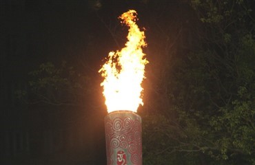 Den olympiske ild t&aelig;ndes