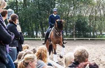 HESTIVAL hos TIKA-Rideudstyr
