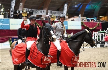 Pr&aelig;cis samme tid og dermed to vindere i julefinale