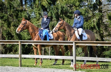 Solskin og snevejr til Riders Cup