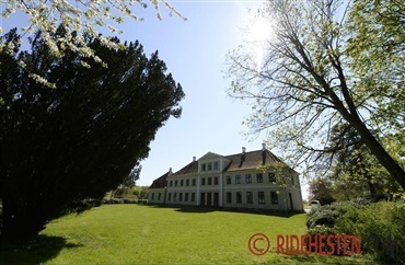 Vilhelmsborg og kommunen forl&aelig;nger aftale