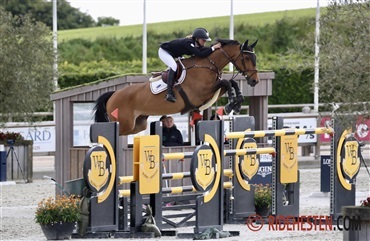 Fem uger i Spanien: Laura bygger formen op mod udend&oslash;rss&aelig;sonen