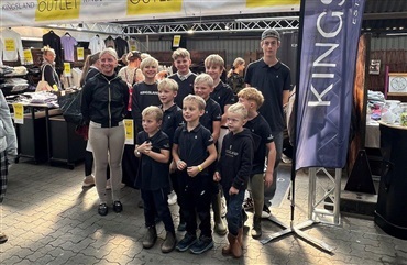 Kingsland st&oslash;tter drengene