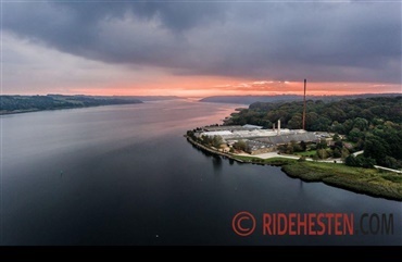 Ridehesten tilbyder ogs&aring; dronefoto og video 