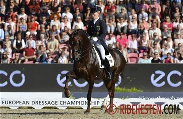 Sejr til Langenhanenberg og Damon Hill