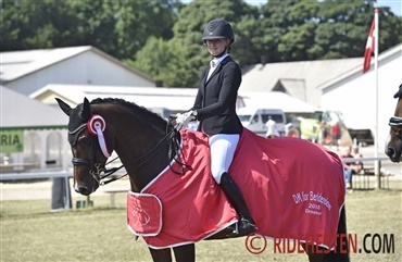 Blue Hors styrker teamet med ny rytter p&aring; Julianelyst