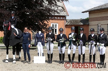Dejlig dag og flotte pr&aelig;mier p&aring; Midtsj&aelig;llands Rideklub