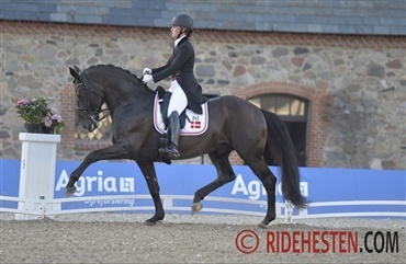 Sejr til Anna og Addict i Special