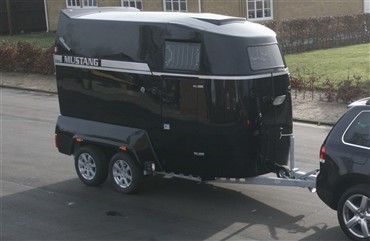 Hestetrailer stj&aring;let for &oslash;jnene af ejer