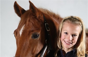 Ny konkurrence: M&aring;nedens JUNIOR-hest