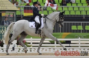 Bernadette Pujals skifter nationalitet