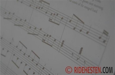 Fri afbenyttelse af musik til st&aelig;vner