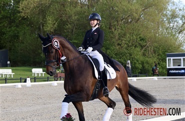 Sofia sejrer i international debut: – Han er en sand kammerat