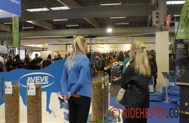 En hestefest med foder til alle heste