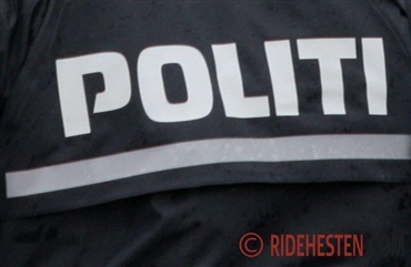 Pistolr&oslash;ver anholdt i rideudstyrsbutik
