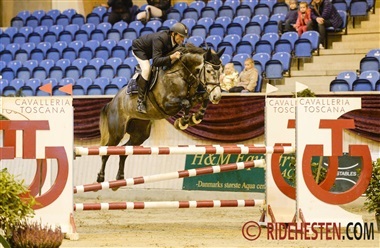 Leelandi har stor succes i Emiraterne