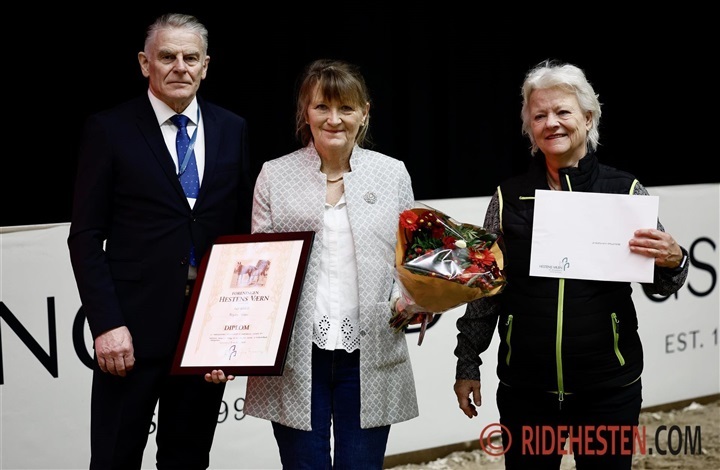 Tribler modtog Hestens V&aelig;rns Velf&aelig;rdspris