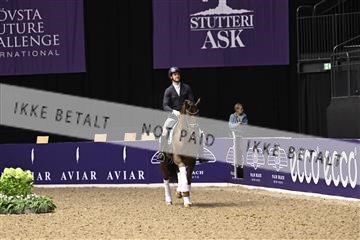 182194_kbb_03_Z090966.JPG