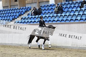 182241_kbb_01_Z093169.JPG