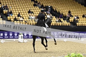 182194_kbb_03_Z090104.JPG