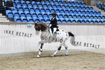 182241_kbb_01_Z093203.JPG