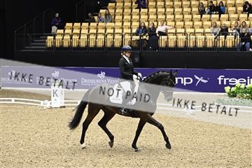 182194_kbb_03_Z091382.JPG