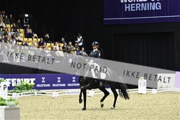182194_kbb_03_Z092694.JPG