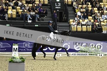 182194_kbb_03_Z091690.JPG