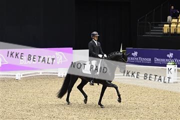 182194_kbb_03_Z091296.JPG