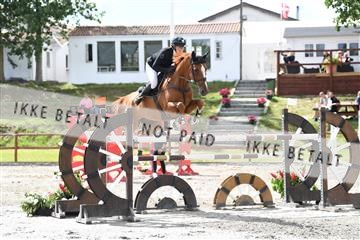 166216_kuo_01_D05_5427.JPG