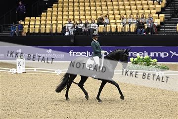 182194_kbb_03_Z091094.JPG