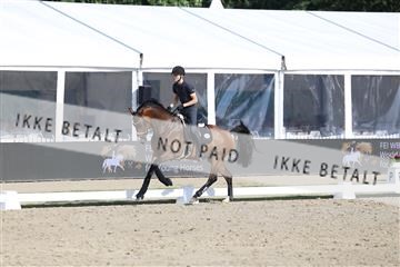 179800_BC_01_00283.JPG