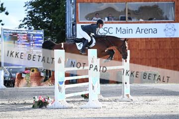 166216_kuo_01_D05_5667.JPG
