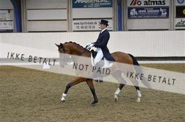 140040_abo_02__AB19679.JPG