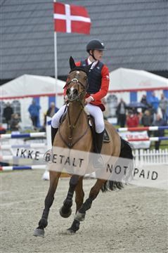139644_bc_01__BC18614.JPG