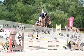 166216_kuo_01_D05_5542.JPG